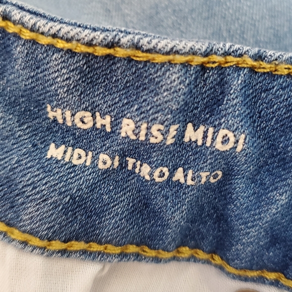Universal Thread High Rise Midi Denim Shorts - Picture 4 of 4